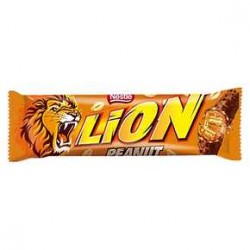Lion Peanut Bar Nadziewany wafel z karmelem płatkami pszennymi orzechami w polewie kakaowej 40 g