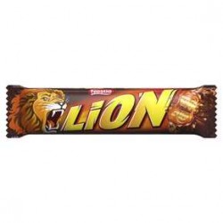Lion Nadziewany wafel z karmelem i płatkami pszennymi w polewie kakaowej 42 g